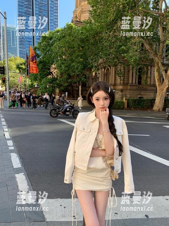 头条女神 - 福利分享时间！陈怡曼鸟笼古装高叉旗袍图包，快来获取！.txt