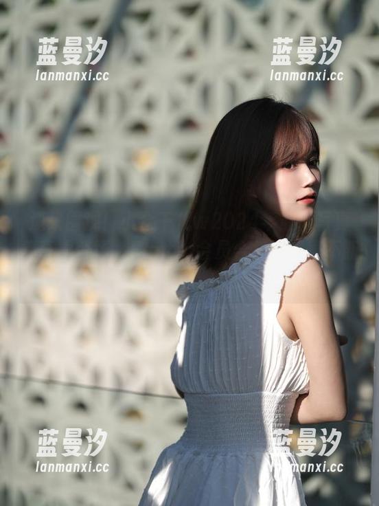 速来围观！小仓千代w2024年最新写真集奇趣登场，Fantia会员合集中笑声不断！.txt