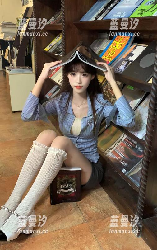 尤果网 - 揭秘孟思雨的美脚！分享原图，带你领略背后的故事与魅力！.txt
