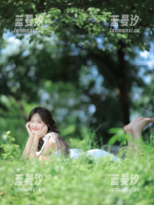 尤果网 - 探索小琪的浴室魅力：美图图集带你欣赏清新风格.txt
