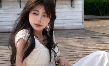 尤果网 – 尤娜娜长腿的魅力全开，高清壁纸定格她的优雅瞬间.txt