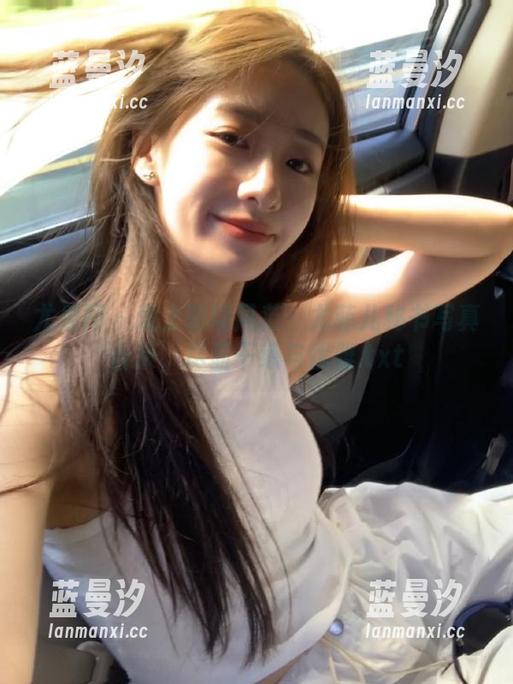 尤果网 - 爱上职场风范：尤菲儿秘书写真合集，尽显干练与优雅.txt