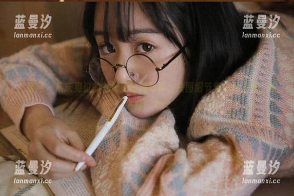 尤果网 - 从未见过的林妃媛短裙写真，原图细节竟如此煽情，快来看！.txt