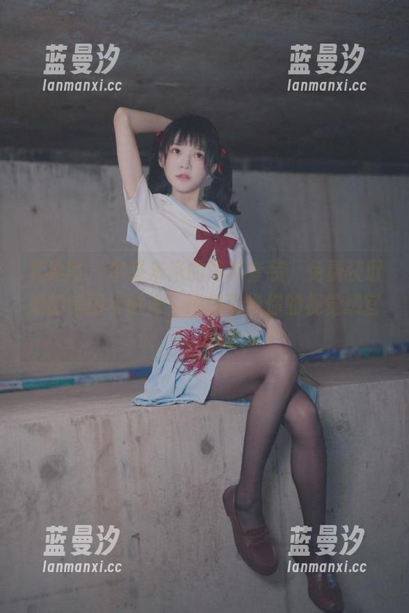 尤果网 - 享受米米的写真套装，免费获取她的美丽与时尚，瞬间引爆你的视觉感官！.txt