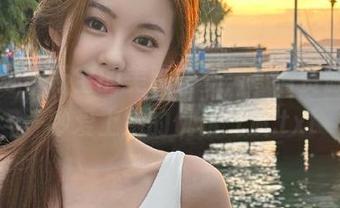 尤果网 – 靳宝的美脚盛宴，高清资源让你一秒爱上她的优雅气质.txt