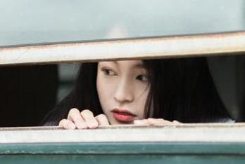 尤蜜荟 – Mila豆嘟嘟毛衣写真特辑：通过原图与图片领略她的个人魅力与风采.txt