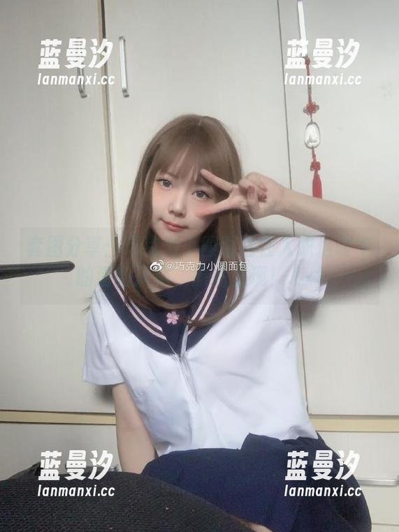 套图分享：巧克力小圆面包在入职培训中的清新风格，原图呈现！.txt