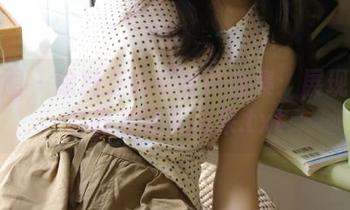 微密圈 – 徐莉芝内衣写真合集：展现真实自我与迷人风采.txt
