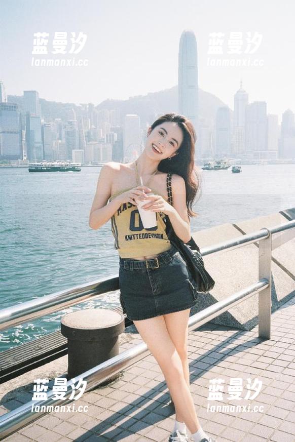 微密圈 - 徐莉芝教室里的故事：每张图片分享都蕴藏着难以言喻的情感与思考.txt