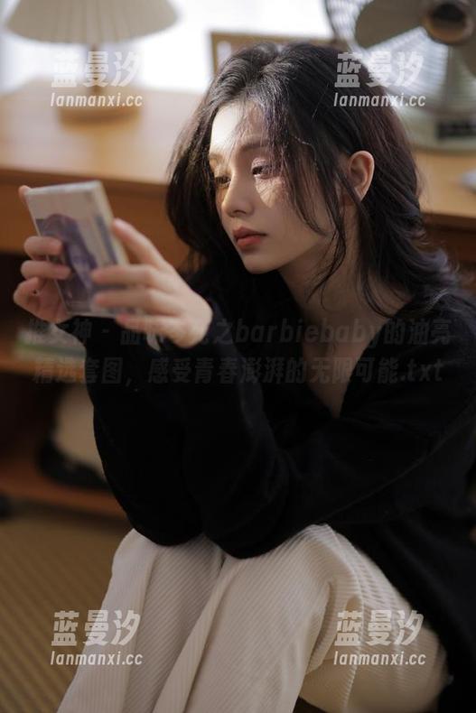 推女神 - 品味岑苑之barbiebaby的油亮精选套图，感受青春澎湃的无限可能.txt