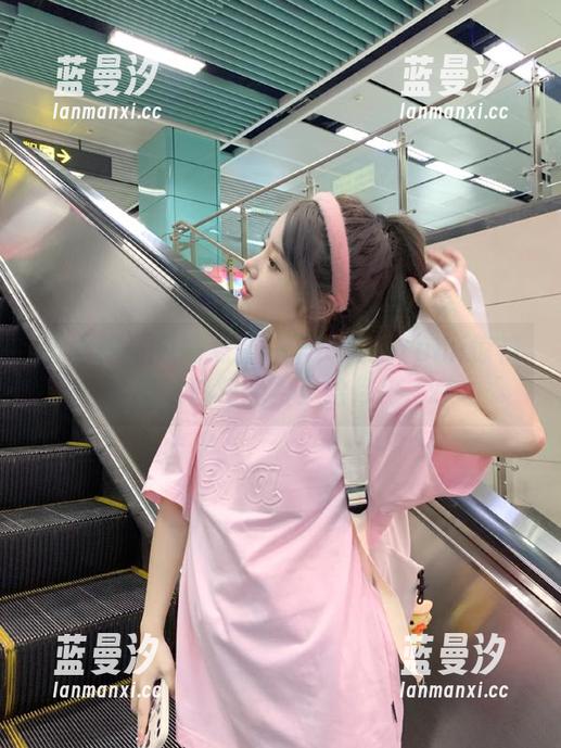 推女神 - 只需点击一下！美昕Yumi惊艳死库水图包免费送给你！.txt