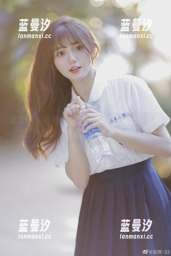 推女神 - 福利来袭：苏糯米Mi网袜写真图包，感受极致诱惑与绝美姿态.txt