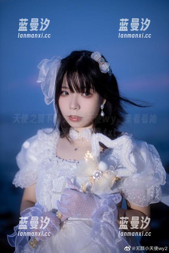 天使之翼下的无颜小天使wy，来看看她的美图图集吧.txt