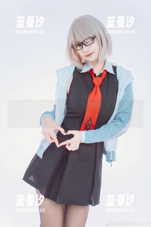 星澜想来杯珍珠奶茶修女魅力写真合集最新更新：每幅作品都是心灵的呐喊.txt