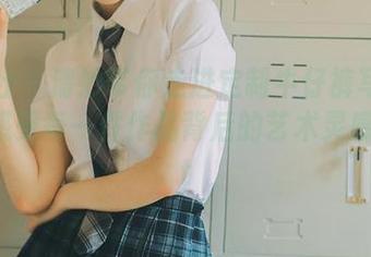 星颜社 – 清妙带你走进定制牛仔裤写真世界，感受每一件作品背后的艺术灵感！.txt