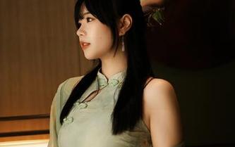 私房写真新体验：是一只废喵了的体操服作品，展现运动与美的完美结合！.txt