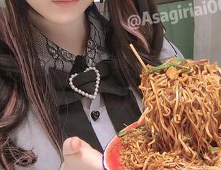 谁能抵挡朝雾爱的清纯写真，观看后你绝对会心潮澎湃！.txt