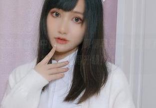 木之本果走进我们心中的校园，深情写真一键免费下载，让你的视觉体验再升级！.txt