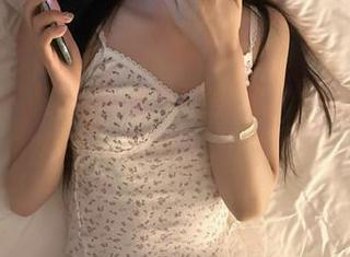 微密圈 – 林子琳喵私房图集，浴缸里的悠然自得与迷人风情.txt