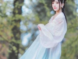 图库里的比喻：桜桃喵黑白写真让你重新定义光影艺术.txt