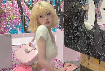 梦丝女神 – 香萱的纯白写真作品大公开，快来网盘获取独家精彩内容.txt