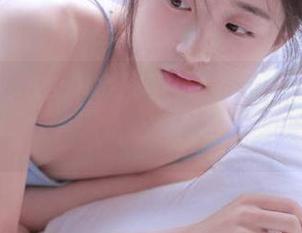 模范学院 – 神秘又迷人的Emily顾奈奈酱修女写真，带你走进她的梦幻图集.txt