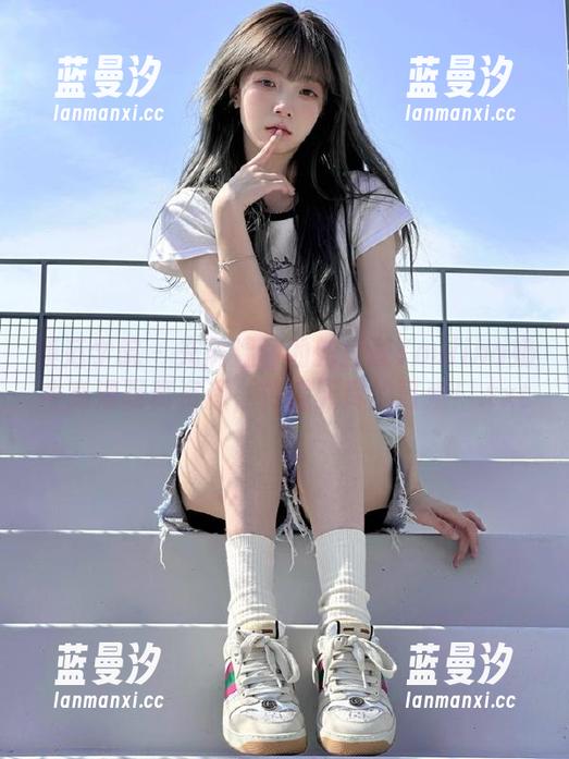 模范学院 - 充满温馨的兜豆靓Youlina奶牛高清写真资源，传递无尽的可爱！.txt