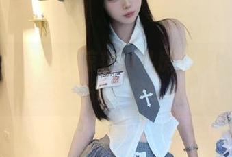 模范学院 – 让人惊艳的私房图集：看李可可女友如何征服你的心！.txt