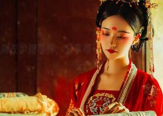 沧霁桔梗的麻衣学姐写真，分享每一幅作品背后的灵感旅程！.txt