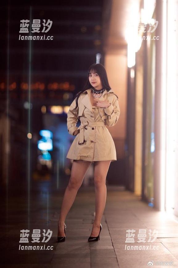浅安安全新高清写真集：让每一幅作品都展现动人的剧情与故事.txt