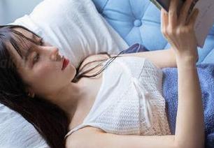 渡边早季Saki红裙写真集上线，尽显甜美与性感的完美碰撞.txt