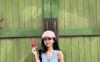 微密圈 – 火龙果羊首度分享棉袜写真：让我们一起欣赏她的图库.txt