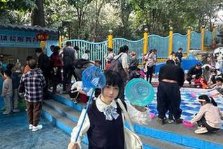走进焖焖碳的在线写真合集，尽享珊瑚宫心海的绝美风光.txt