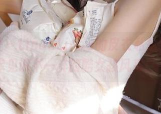爱蜜社 – LindaLinda的皮衣私拍图集，带你见识不一样的酷女孩风采！.txt