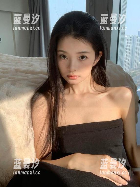 爱蜜社 - 杨紫嫣Cynthia泳池写真资源免费享，完美夏日心情从这一泳开始！.txt