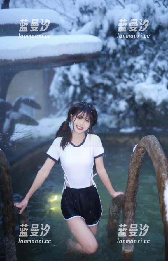 爱蜜社 - 从护士到博主：闵妮Mily写真集原图展现不一样的职场魅力.txt
