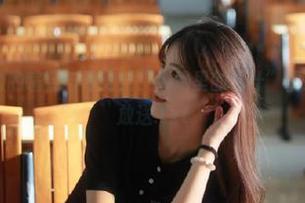 微密圈 – 海边的喧嚣与静谧：“牛奶里的果汁”精彩写真资源大放送.txt