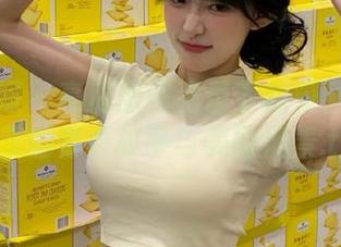 物恋传媒 – 高清图册记录下的校园时光：菜菜的青春故事与美丽风景.txt