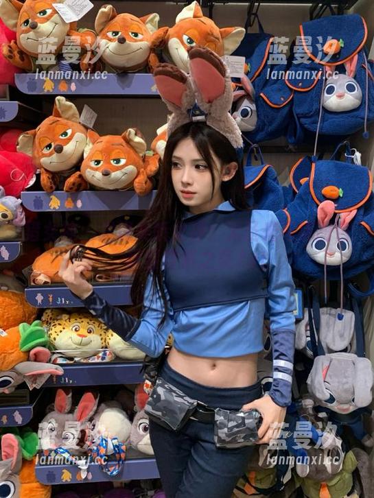 猎女神-美昕 猎女神 - 发现美昕女神:无圣光写真图包,尽显自然之美.txt