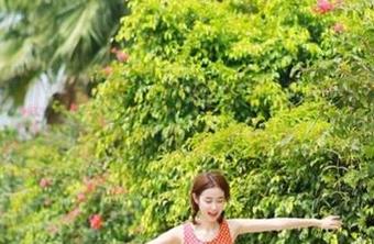 探索福利新世界：白莉爱吃巧克力蕾姆兔女郎图集带来无限惊喜.txt