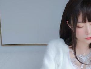 白银81黑丝写真最新更新，独特视觉艺术引领时尚潮流.txt