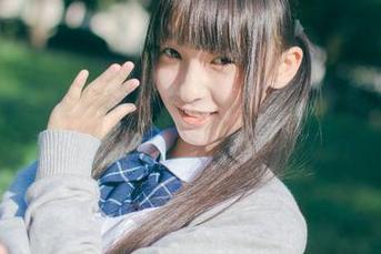 少女心炸裂，神乐坂真东草莓写真原图、壁纸统统都在这里！.txt