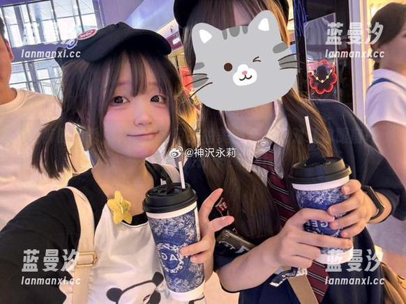 短裤时尚秀！神沢永莉带来的美图合集绝对让你眼前一亮，快来打卡！.txt