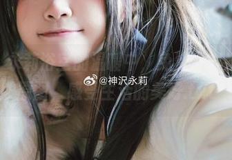 泡在神沢永莉浴室的温暖中，免费下载她的写真原图，感受生活的美好.txt
