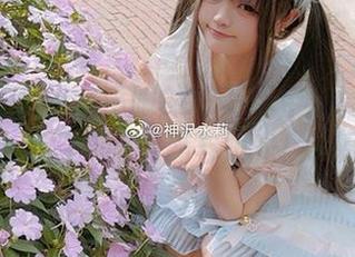 让神沢永莉的水手服COS写真带你重温校园生活的美好点滴与阳光！.txt