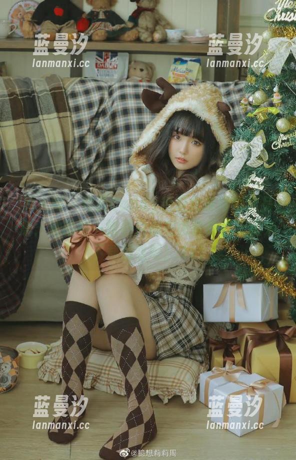 秀人网 - 体验Candy糖糖女友写真作品集：她的每一张照片都在诉说故事，快来下载感受吧！.txt