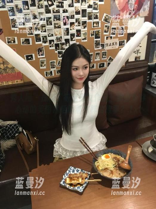秀人网 - 探秘丁筱南修女作品：那些令你心动的美图背后藏着怎样的故事？.txt