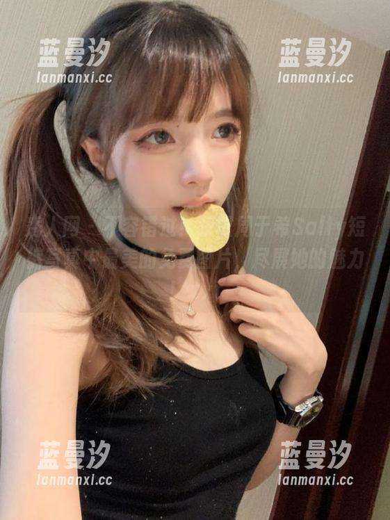 秀人网 - 不容错过！获取周于希Sally短裤写真中最美的免费图片，尽展她的魅力！.txt