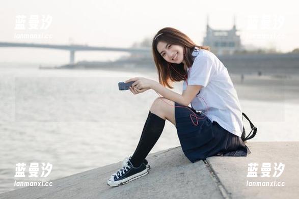 秀人网 - 唐安诺独特婚纱风格图包下载，尽显每位新娘的清新优雅.txt