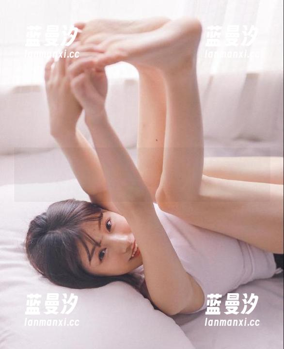 秀人网 - 小乔babyb温柔写真作品，点击网盘开启一场艺术之旅.txt